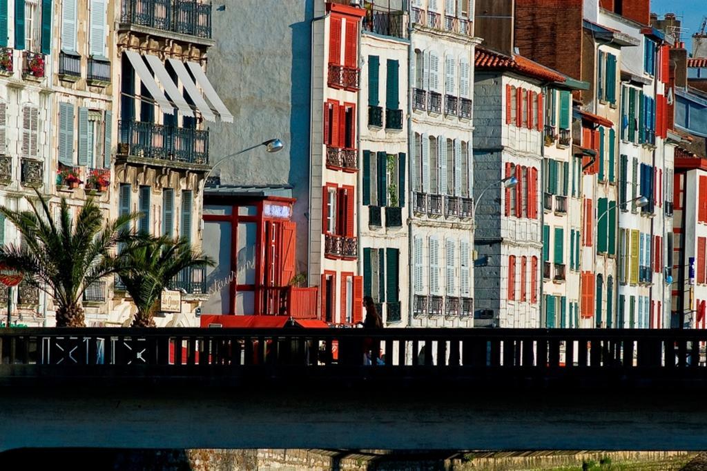 Hotel Le Bayonne Exterior photo