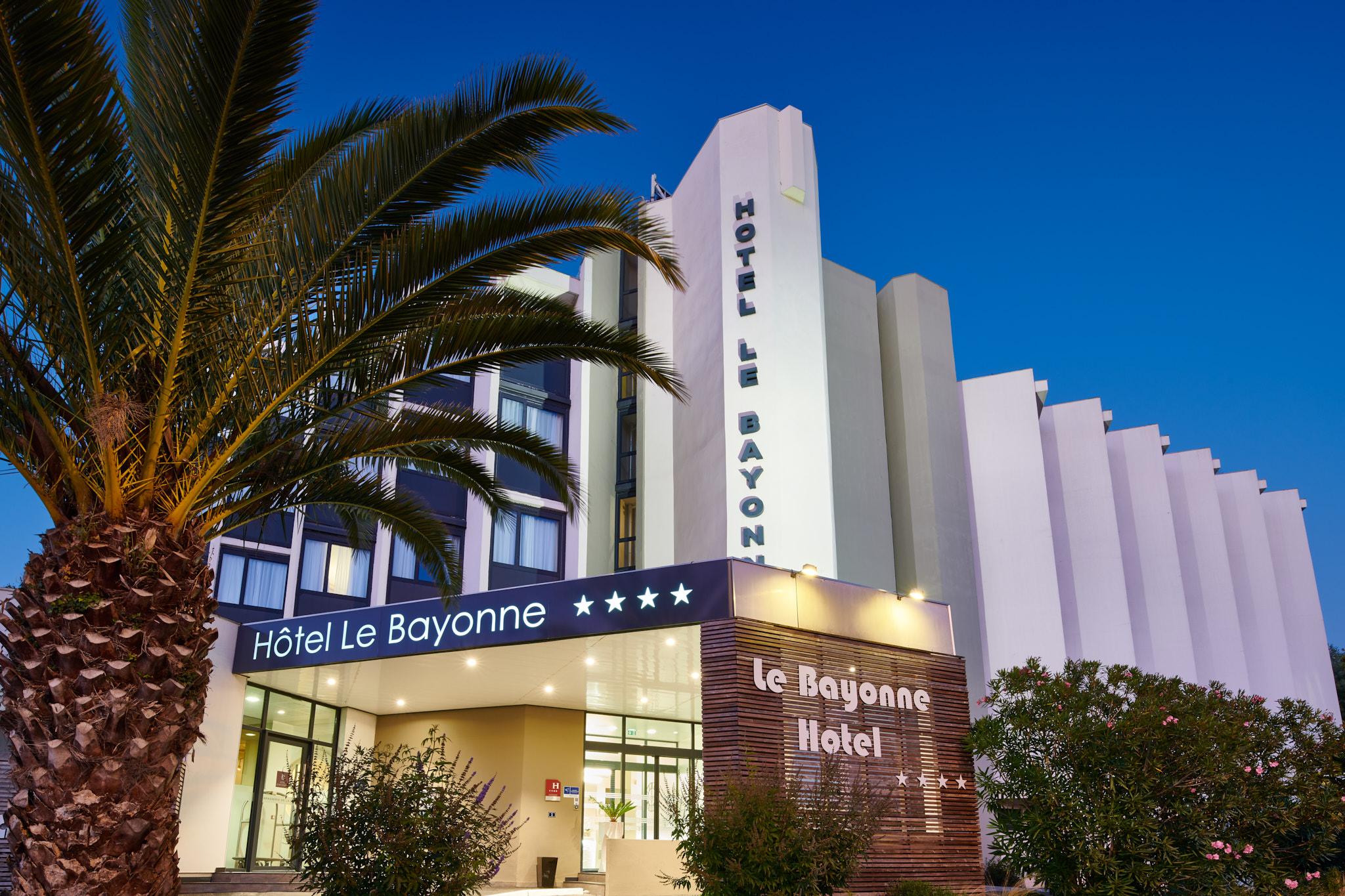 Hotel Le Bayonne Exterior photo